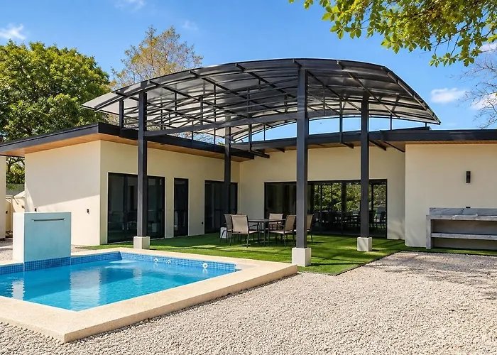 Golden Waves House *