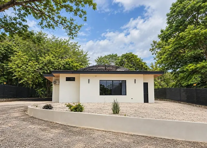 Golden Waves House Villa